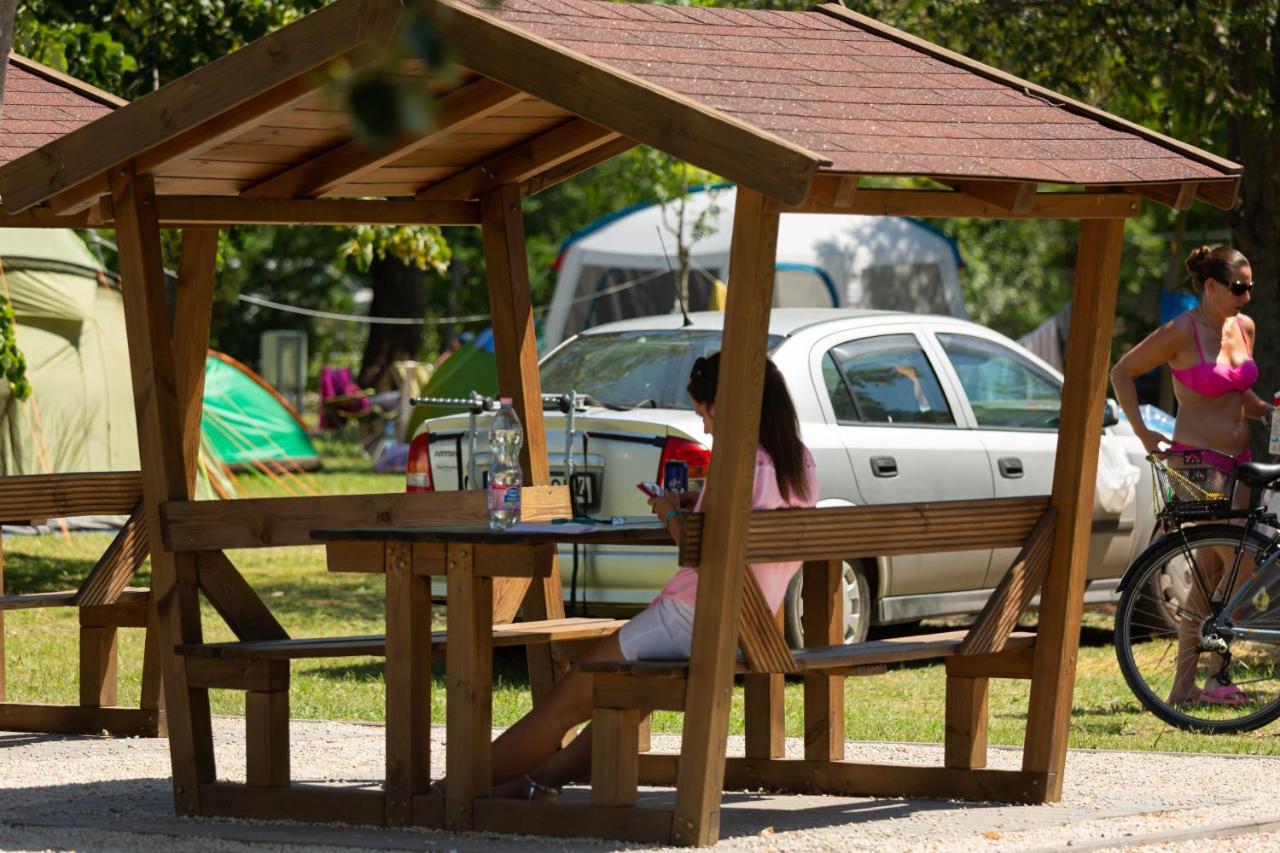 Aranypart Camping & Apartments Siofok Dış mekan fotoğraf
